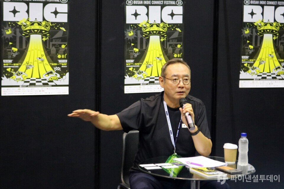 서태건 BIC 조직위원장이 26일 부산 벡스코 BIC 페스티벌 2023 현장에서 인터뷰를 진행하고 있다. 사진=채승혁 기자