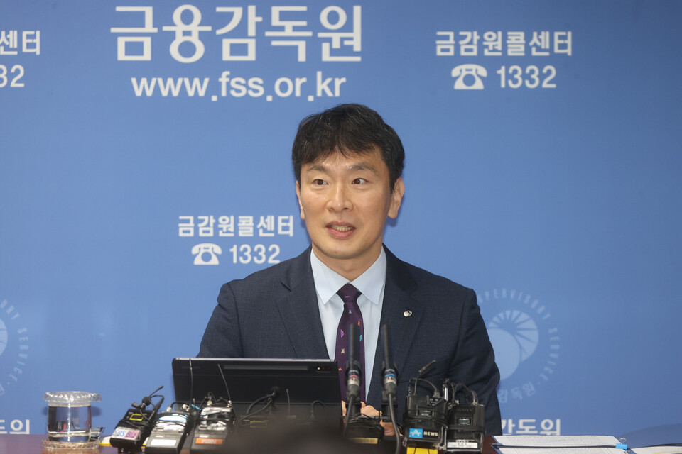 이복현 금융감독원장이 4일 서울 여의도 금융감독원에서 열린 신년 기자간담회에서 발언하고 있다. 사진=연합뉴스