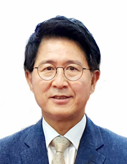 김만흠 한성대 석좌교수, 전 국회입법조사 처장