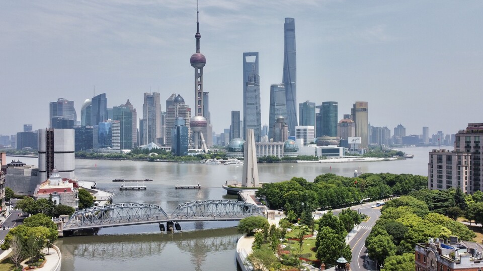 중국의 경제수도 상하이를 상징하는 푸둥 루자쭈이 금융가의 빌딩숲. 사진=연합뉴스