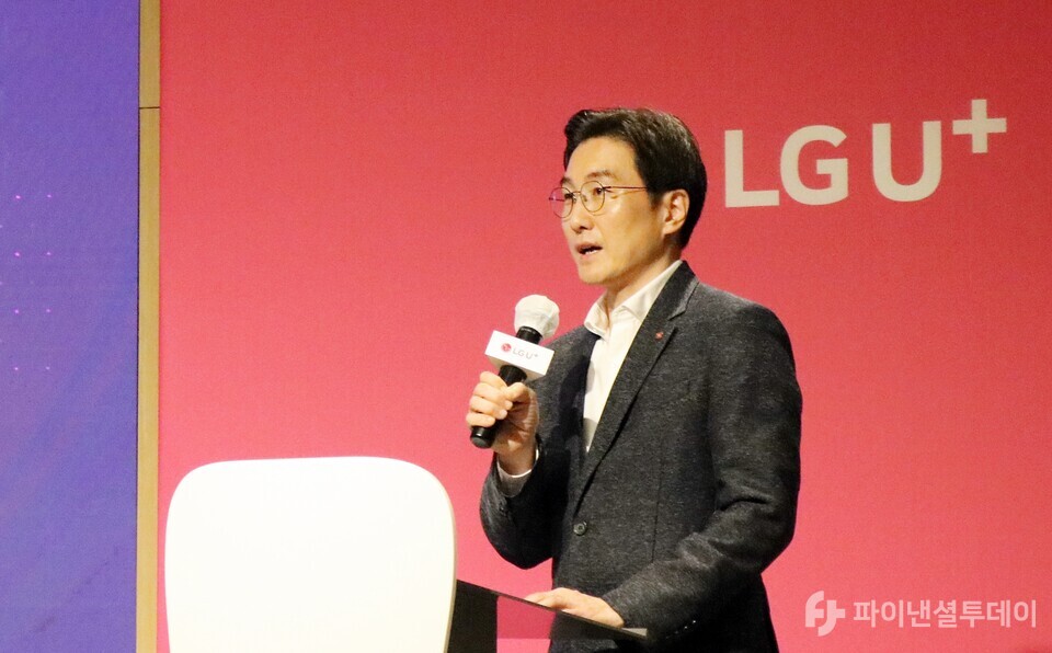 정승헌 LG유플러스 SOHO사업담당이 1일 열린 AI 통합 DX솔루션 ‘우리가게패키지 AX솔루션’ 출시 기자간담회에서 발언하고 있다. 사진=채승혁 기자