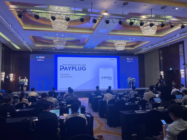 금융위와 우리금융그룹이 공동 개최한 ‘글로벌 데모데이 인 하노이’에 참가한 위허브