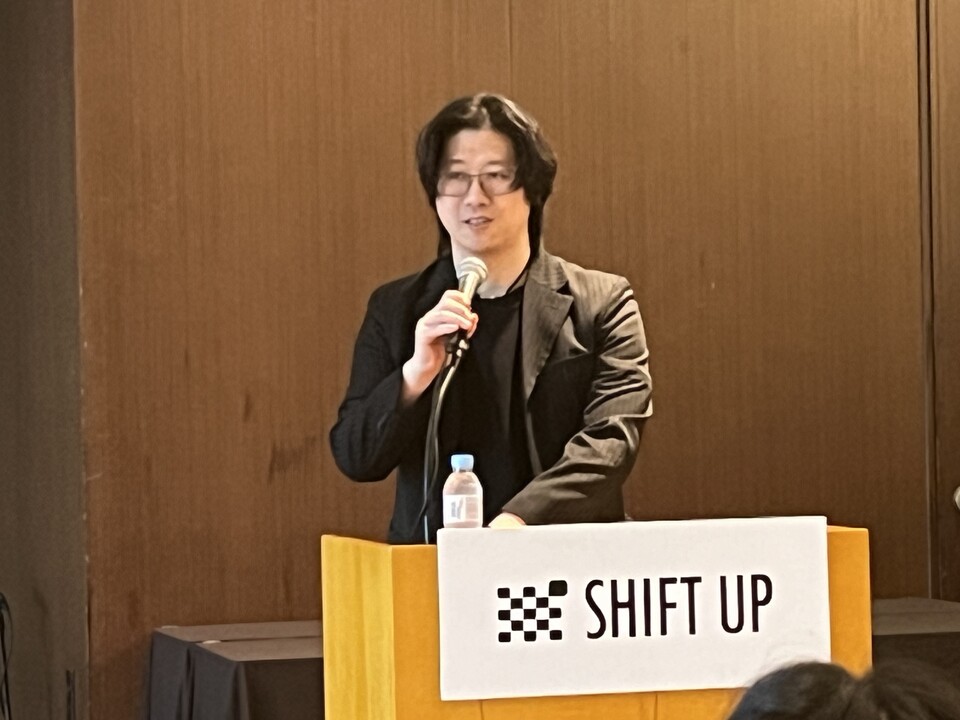 김형태 시프트업 대표이사가 25일 오전 서울 여의도에서 진행된 기업설명회에서 발언하고 있다. 사진=한경석 기자