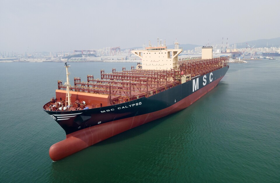 HD한국조선해양이 2023년 인도한 초대형 컨테이너선의 시운전 모습. 사진=HD현대