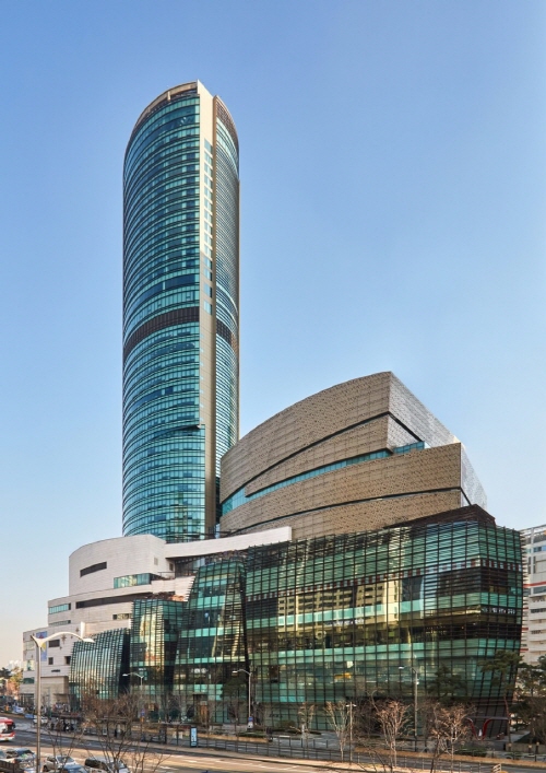 현대백화점 디큐브시티. 사진=현대백화점