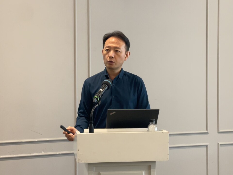 최정규 인스피언 대표이사가 26일 서울 여의도 CCMM빌딩에서 진행된 기업설명회에서 자사의 보안솔루션에 대해 설명하고 있다. 사진=한경석 기자
