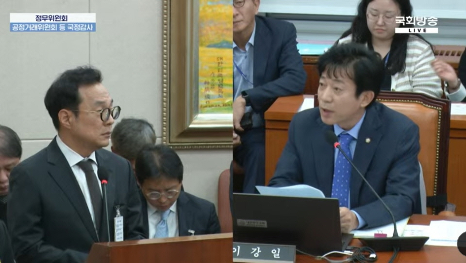 김동전 맘스터치 대표(사진 왼쪽)가 이강일 더불어민주당 의원(사진 오른쪽)의 질문에 답하고 있다. 사진=국회의사중계시스템 갈무리