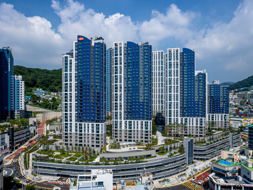 e편한세상 송도 더퍼스트비치 외관 전경. 사진=DL이앤씨