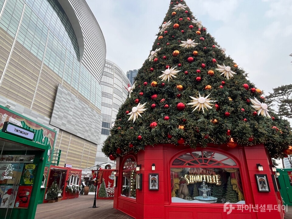 잠실에 열린 크리스마스 마켓 전경. 사진=허서우 기자
