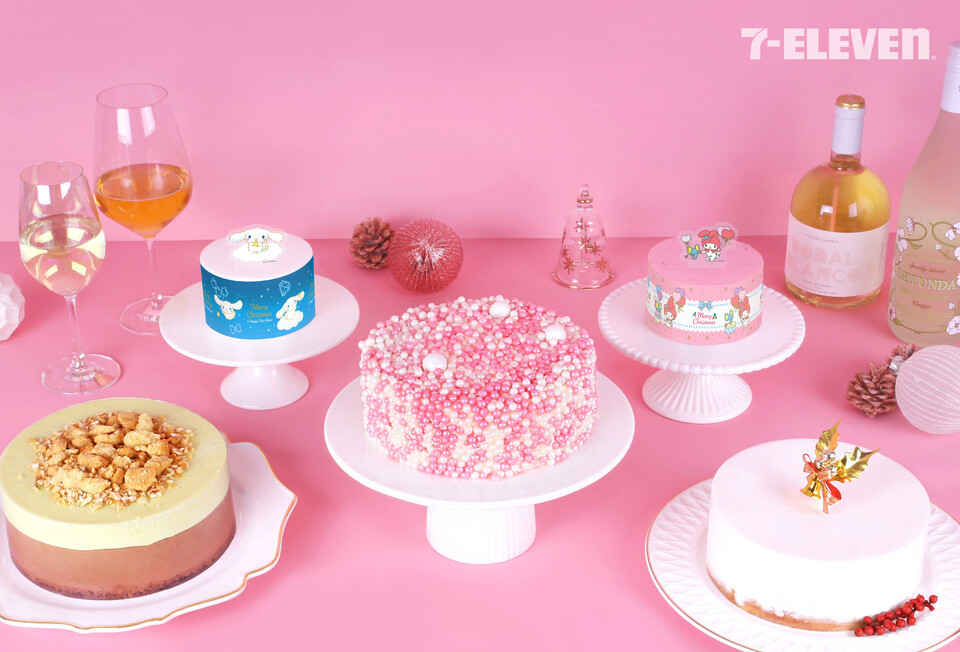 세븐일레븐이 출시한 크리스마스 케이크. 사진=세븐일레븐