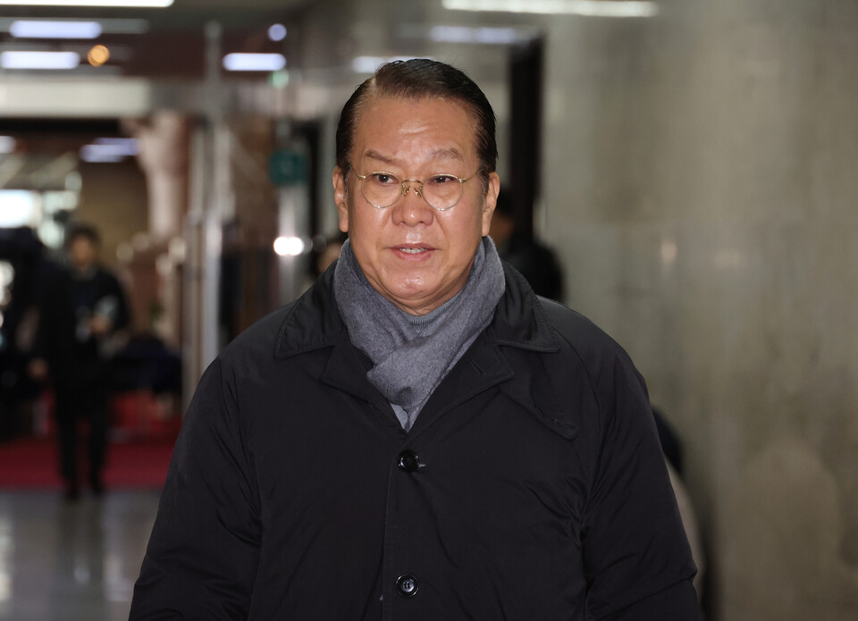 국민의힘 권영세 비상대책위원장 지명자가 29일 오후 국회에서 권성동 대표 권한대행 겸 원내대표 주재로 열린 전남 무안공항 여객기 사고 관련 긴급회의에 참석하고 있다. 사진=연합뉴스