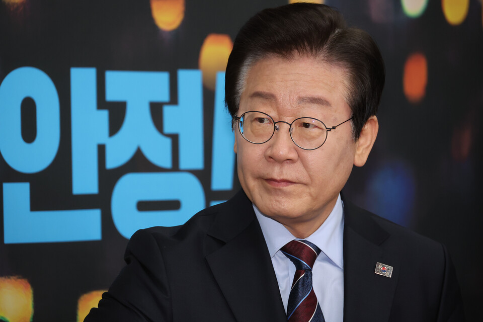 이재명 더불어민주당 대표가 13일 오전 서울 여의도 국회에서 열린 최고위원회의에 참석하고 있다. 사진=연합뉴스 