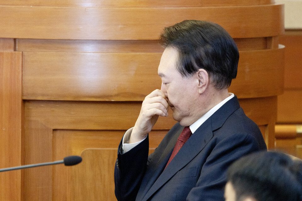 윤석열 대통령이 21일 오후 서울 종로구 헌법재판소에서 열린 탄핵심판 3차 변론에 출석해 있다. 사진=연합뉴스