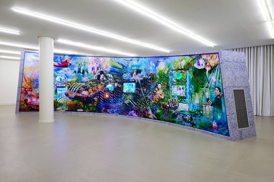 아뜰리에에르메스에서 열린 류성실 개인전 ‘불타는 사랑의 노래’ 전경. 사진=에르메스코리아