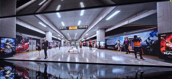  대형 스크린이 마치 게임 세상에 들어간 듯한 기분을 들게 만든다. 박물관사진=최형주 기자