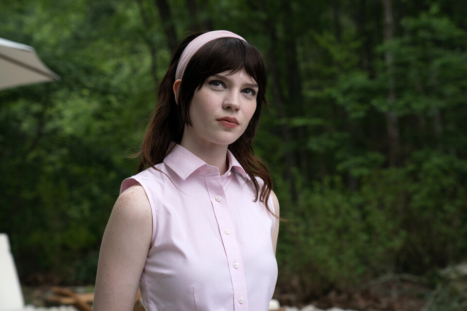 영화 ‘컴패니언’ 스틸컷. 사진=워너브러더스코리아