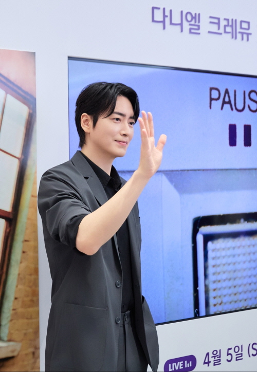 배우 이준혁이 CJ온스타일의 ‘성수 쇼케이스 팝업’ 행사장을 찾았다. 사진=CJ온스타일