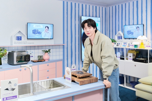 배우 안재현이 CJ온스타일의 ‘성수 쇼케이스 팝업’ 행사장을 찾았다. 사진=CJ온스타일