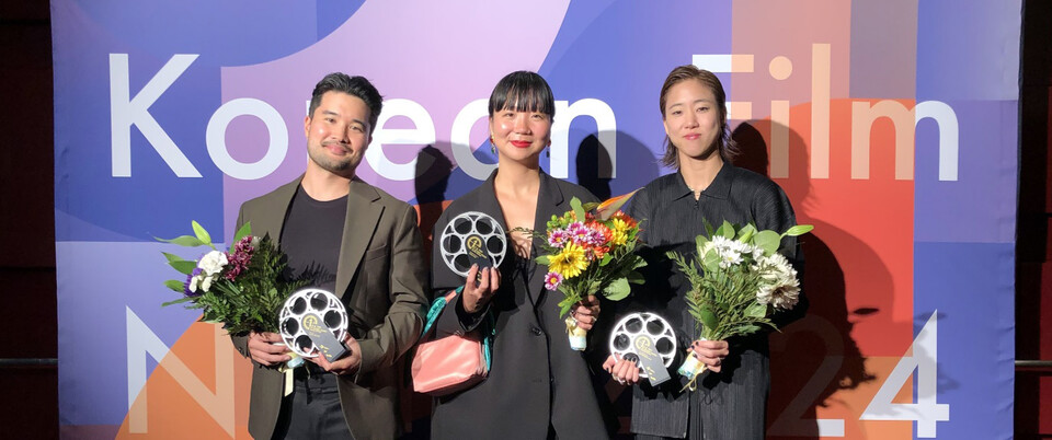 8일 제49회 토론토 국제영화제에서 영화진흥위원회 주최로 열린 한국영화의밤에서 CJ & TIFF K스토리펀드의 첫 선정자 3인이 기념사진을 촬영하고 있다. 왼쪽부터 로이드 리 최, 아롬 최, 조앤 모니 박. (2024.9.8) 사진=CJ문화재단