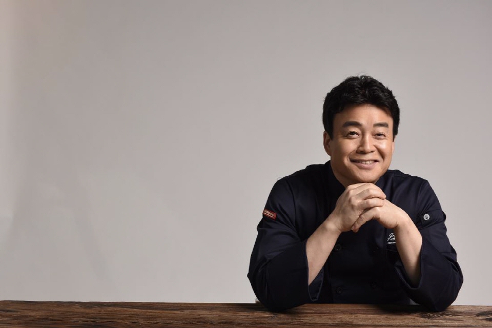 백종원 대표가 운영하는 더본코리아가 가맹점과의 상생을 위해 총 50억원을 투입한다. 사진=더본코리아