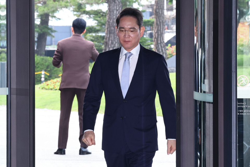 이재용 삼성전자 회장이 삼성바이오로직스 사업장을 직접 찾아 바이오 사업 현황을 점검했다. 사진은 지난 5월 열린 2025 삼성 호암상 시상식에 참석하는 이재용 회장. 사진=연합뉴스