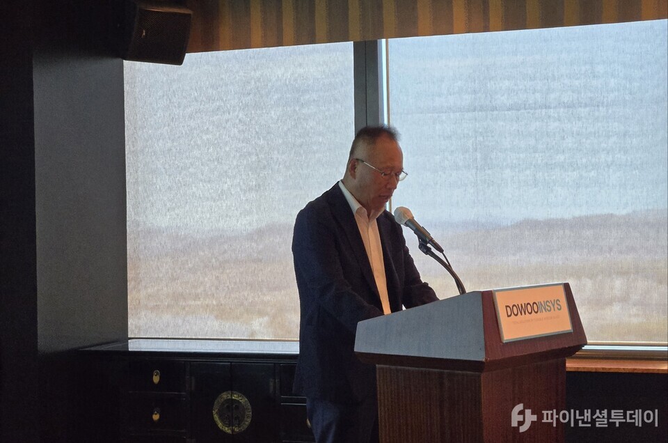 옥경석 도우인시스 대표가 10일 여의도에서 열린 IPO(기업공개) 기자간담회에서 인사말을 하고 있다. 사진=최정화 기자