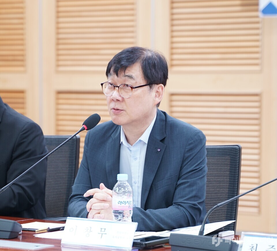 이창무 한양대 도시공학과 교수가 2025 파이낸셜투데이 인사이트 포럼 좌담에서 ‘이재명 정부 경제 정책을 논하다’라는 주제로 토론하고 있다. 사진=최형주 기자