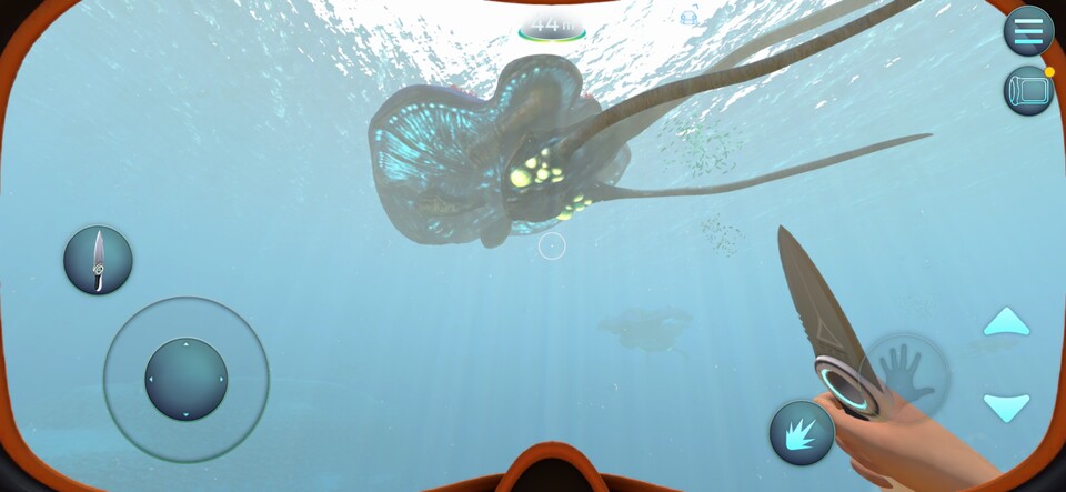 등에 산호를 키우는 거대 물고기. 사진=인게임 캡처