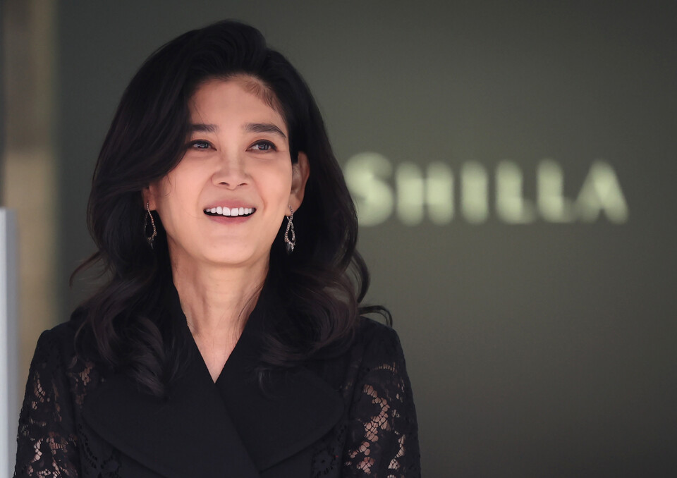 이부진 호텔신라 사장이 20일 서울 중구 호텔신라 장충사옥에서 열린 정기 주주총회에 참석한 뒤 주총장을 나서고 있다. (2025.3.20) 사진=연합뉴스