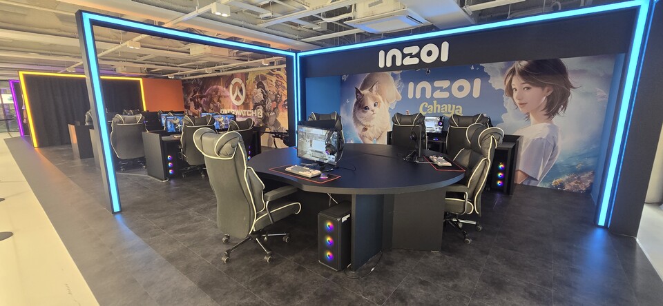 인조이와 오버워치를 플레이할 수 있는 체험관.  사진=최형주 기자