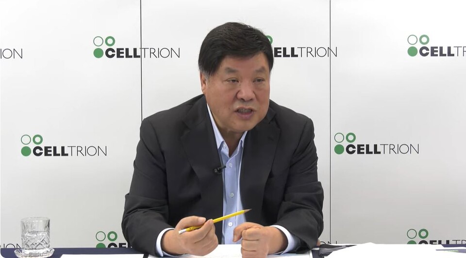 서정진 셀트리온 회장이 23일 온라인 기자 간담회에서 발언하고 있다. 사진=신용수 기자