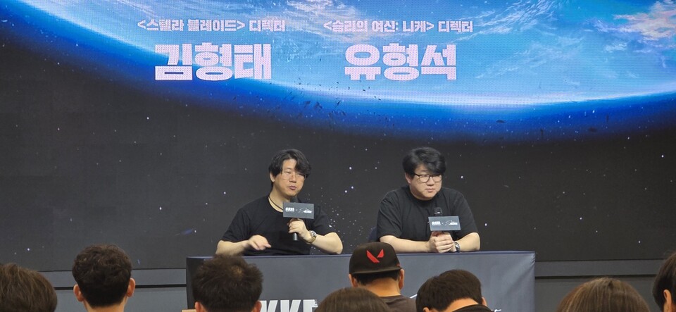 지난 6월 김형태 시프트업 대표와 유형석 디렉터가 기자들의 질문에 답하고 있는 모습. 사진=최형주 기자