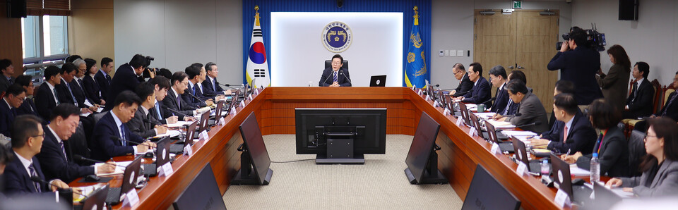 이재명 대통령이 13일 용산 대통령실에서 열린 수석보좌관회의를 주재하고 있다. 사진=연합뉴스