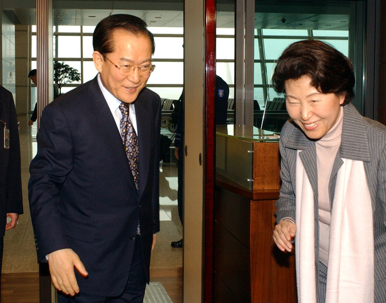 이회창 전 총재 부인 한인옥 여사 별세…향년 88세